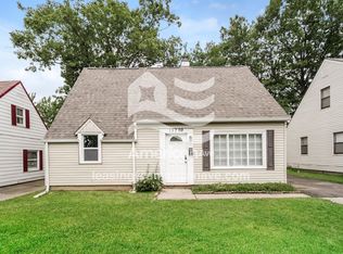 19209 Cherrywood Ln, Warrensville Heights, OH 44128