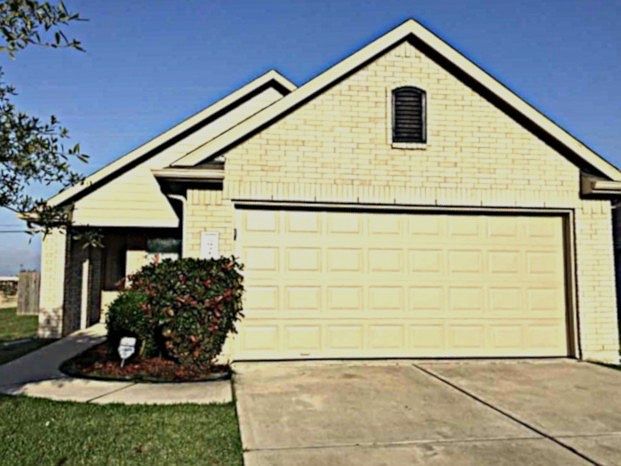 1st image of 5931 Brenwood Trails Ln