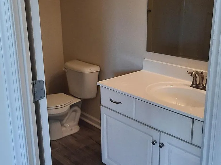 929 Admirals Quay Dr — Photo 14