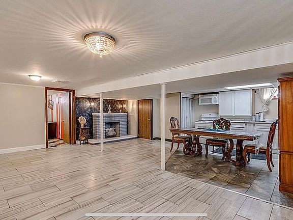 5th image of 528 Cardwell St