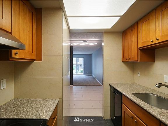 5th image of 14640 NE 32nd St APT D2