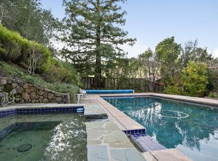 10 Dutch Valley Ln, San Anselmo, CA 94960