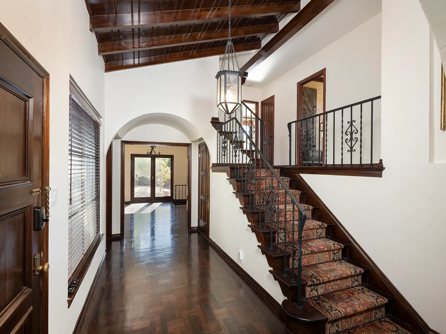 4 bed, 2.5 bath, 2173 sqft, $8,500 — Photo 4