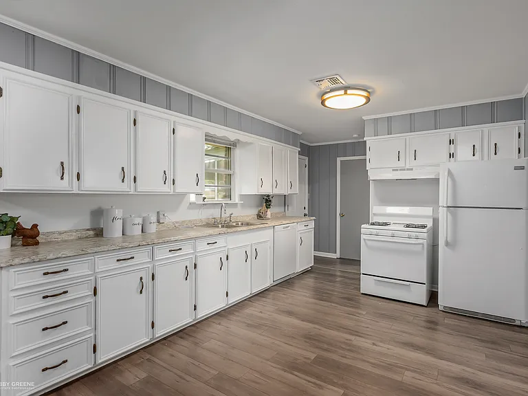 633 W McKinley Ave — Photo 10