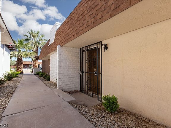 5th image of 3251 S Heritage Way