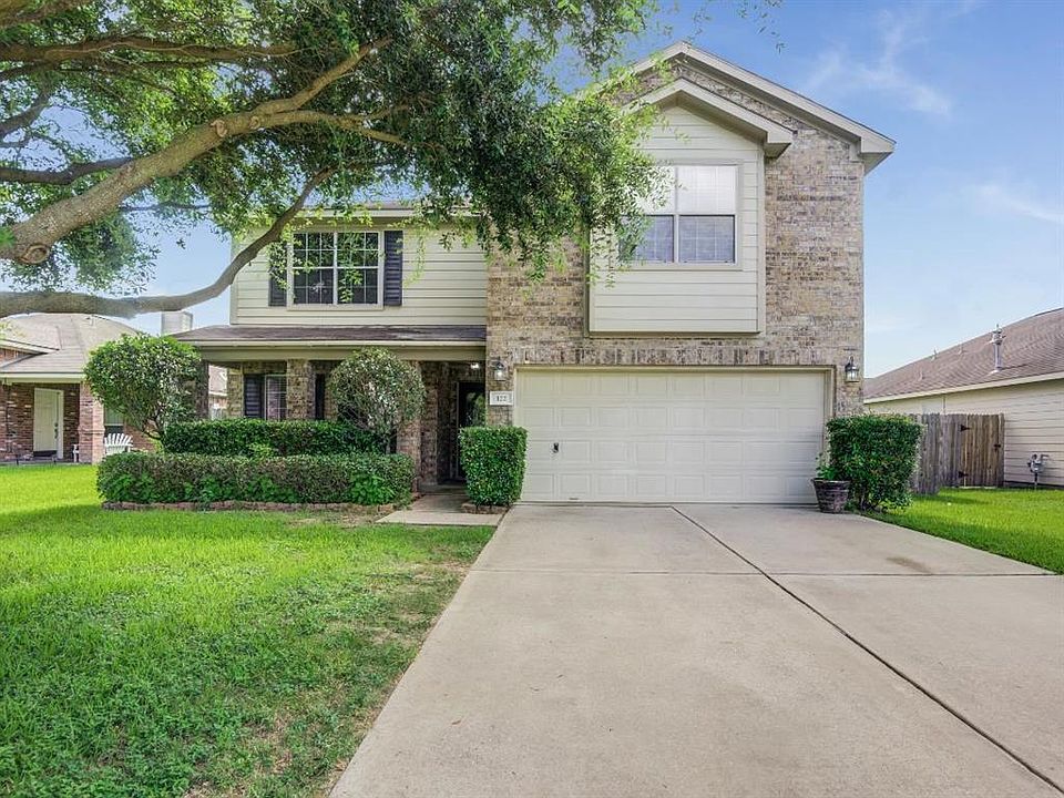 1st image of 122 S Heritage Oaks Dr