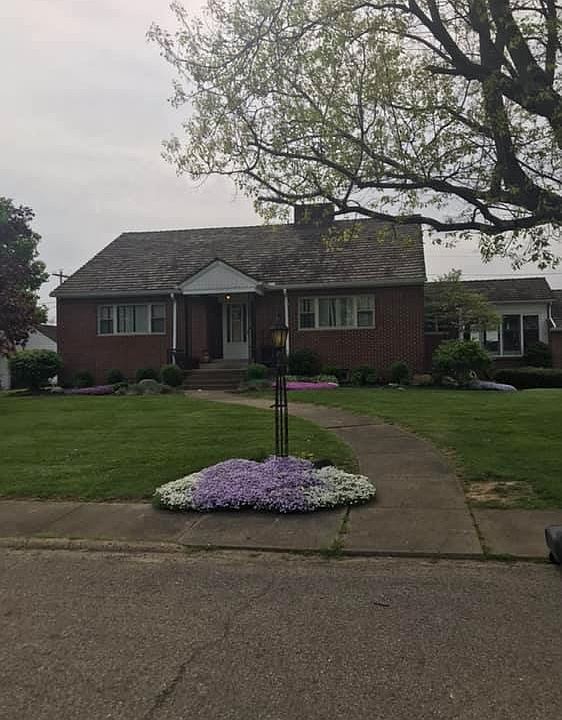 1st image of 202 Highland Dr