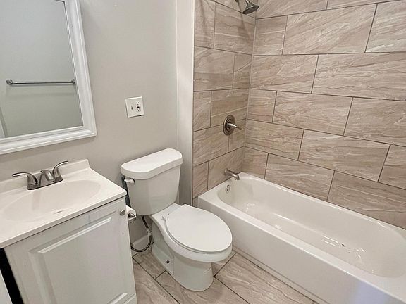5th image of 4517 Virginia Ave #B