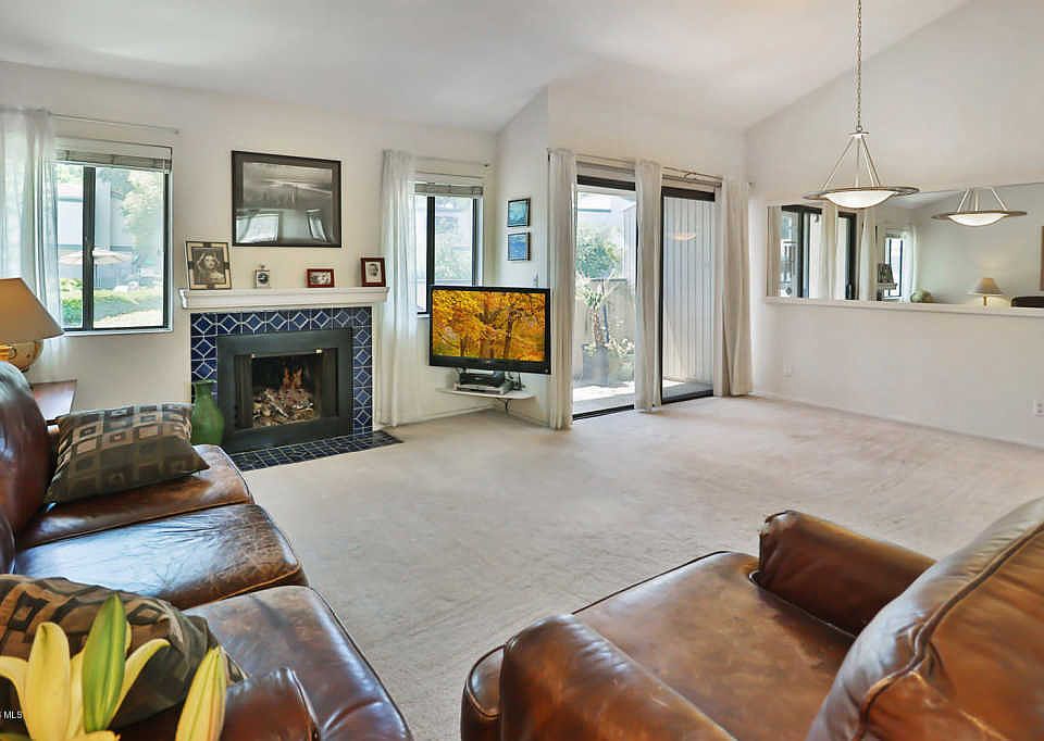 1st image of 10574 Sunland Blvd Unit 5