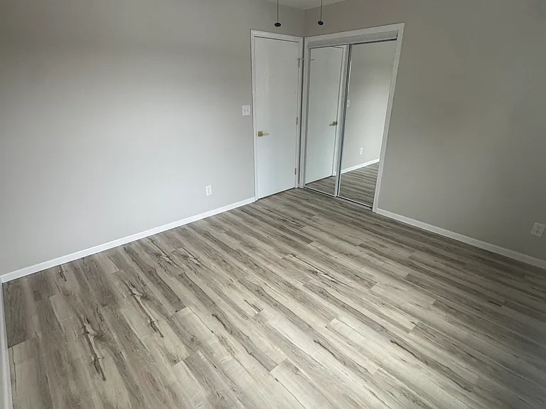 6025 Cleveland Cir #B — Photo 5
