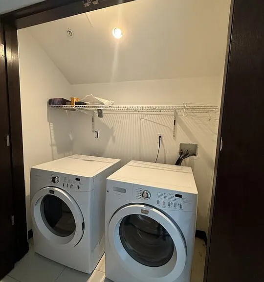 807 Huntley Dr — Photo 10