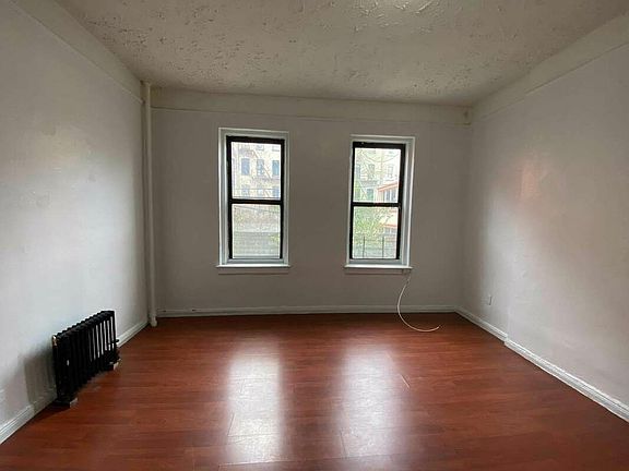 5th image of 808 Park Pl #C1