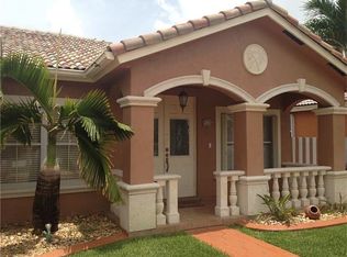 16751 NW 87th Ct, Miami Lakes, FL 33018