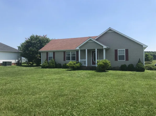 12 Webb Ln, Lafayette, TN 37083