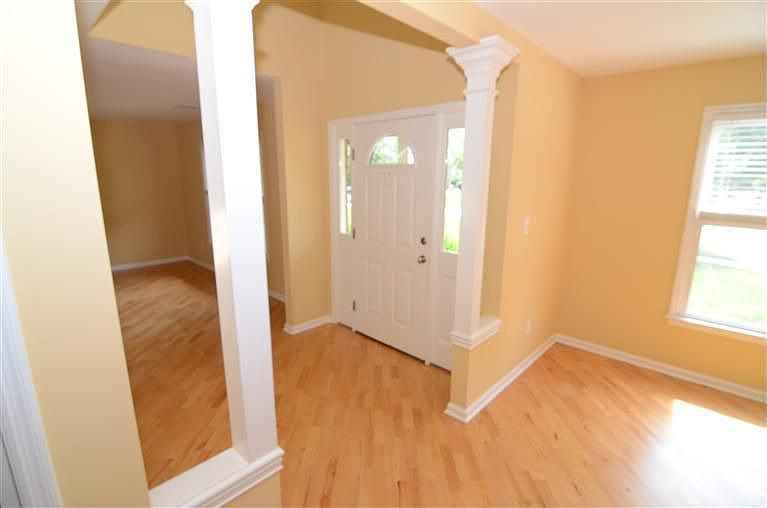 1st image of 833 Eagles Ln