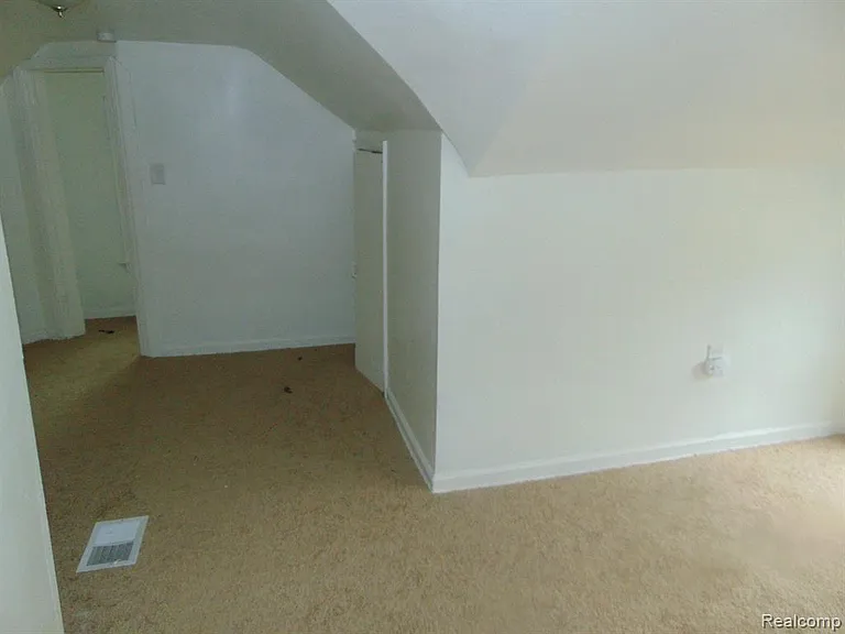 8645 Hupp Ave — Photo 9