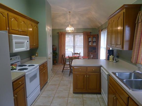 5th image of 1604 Brookvalley Cir
