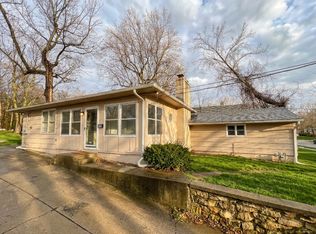 1413 S Sterling Ave, Independence, MO 64052