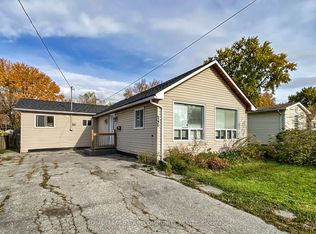 240 Royal Rd, Georgina, ON L4P 2T8