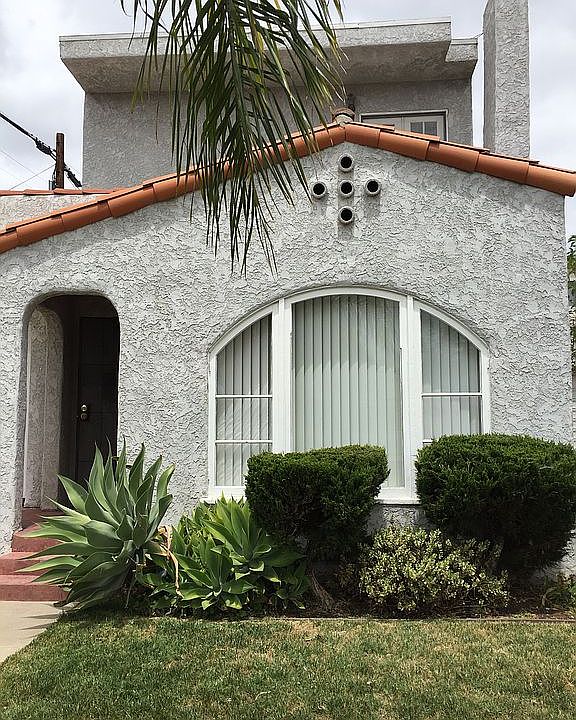 2nd image of 2828 Lincoln Ave