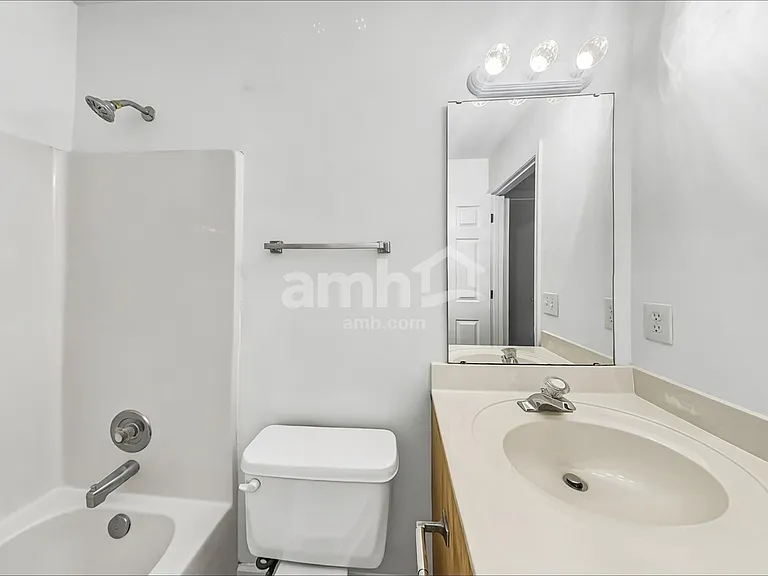 4601 Heritage Woods Dr — Photo 14