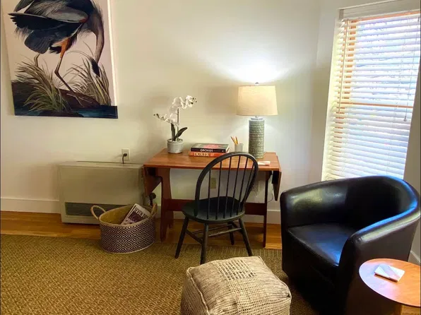 129 Bank St #1, Burlington, VT 05401