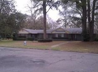 3800 Bobbitt Pl, Shreveport, LA 71107