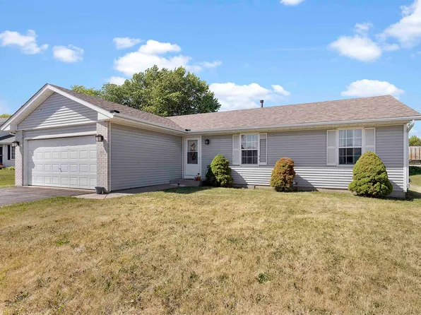 181 Prairie Moon Dr, Davis Junction, IL 61020