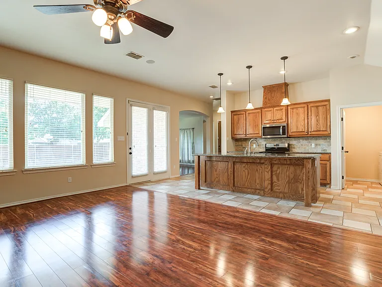 4802 Amherst St — Photo 5