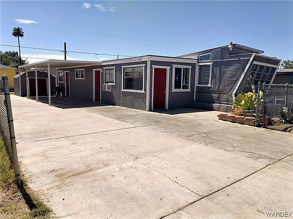 3rd image of 1808 N Colorado Boulevard