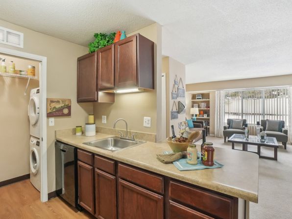 20969 Woodland Glen Dr #103