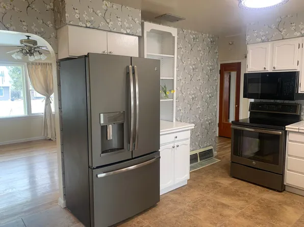 2412 7th Ave S, Great Falls, MT 59405