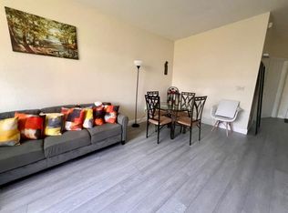 2007 Nassau Dr, Riviera Beach, FL 33404