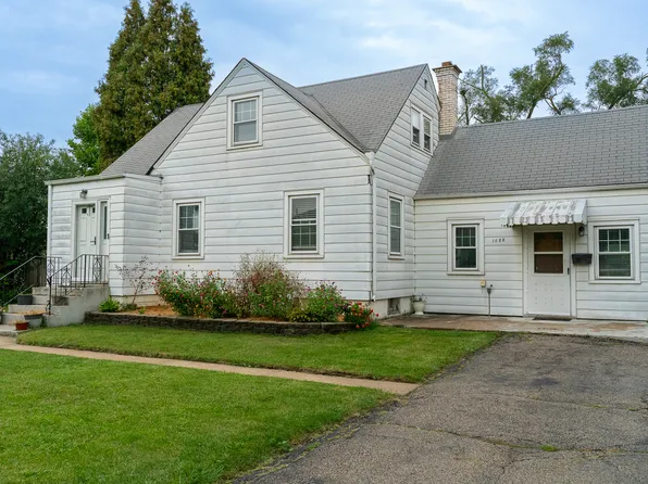 1686 Lunt Ave, Des Plaines, IL 60018