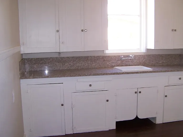 3805 N 9th Pl — Photo 6