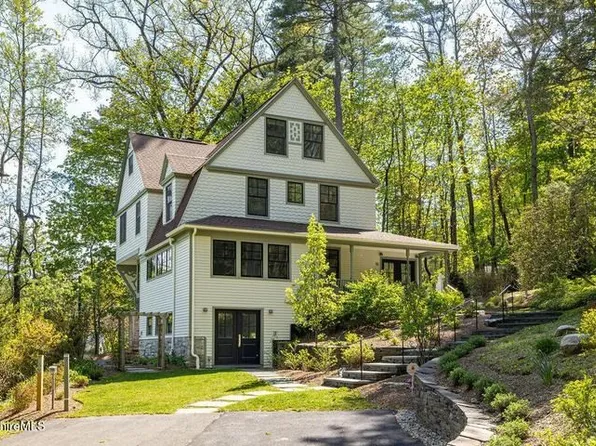 10 Berkshire Heights Rd, Great Barrington, MA 01230