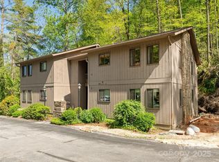 55 Lake Dr #4P, Hendersonville, NC 28739