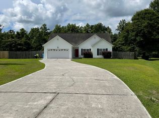145 Spring Leaf Ln, Jacksonville, NC 28540