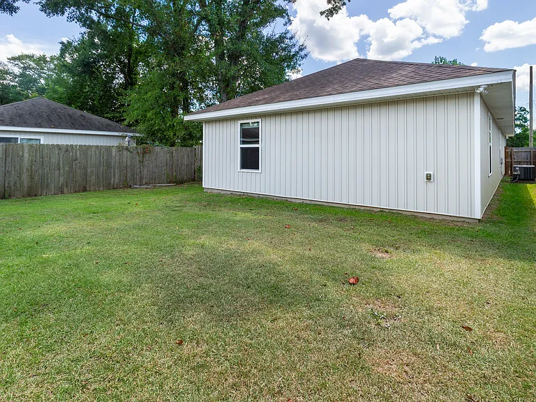 8422 Rose Ave — Photo 29
