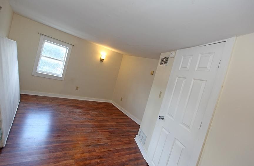 1st image of 87 W Main St
