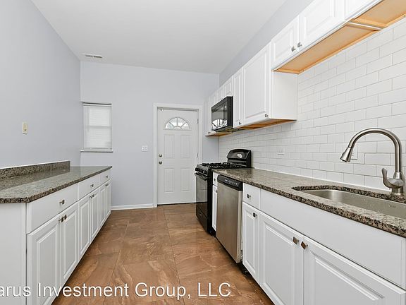 5th image of 5711 S Calumet Ave APT 2N