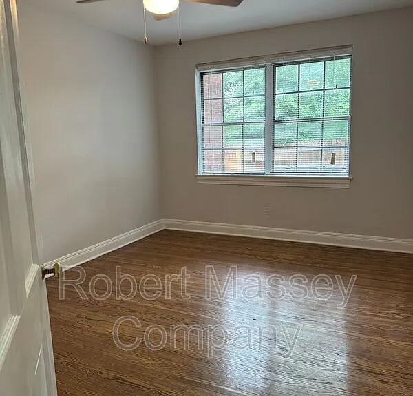 2079 Douglass Blvd #9 — Photo 9