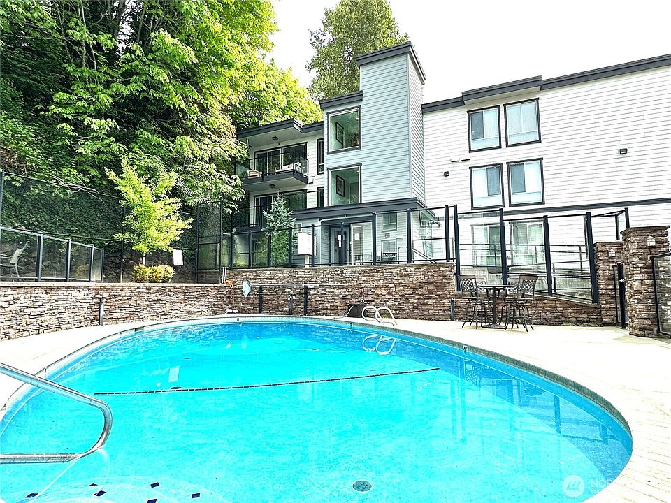 1st image of 3212 SE 81st Place #C203