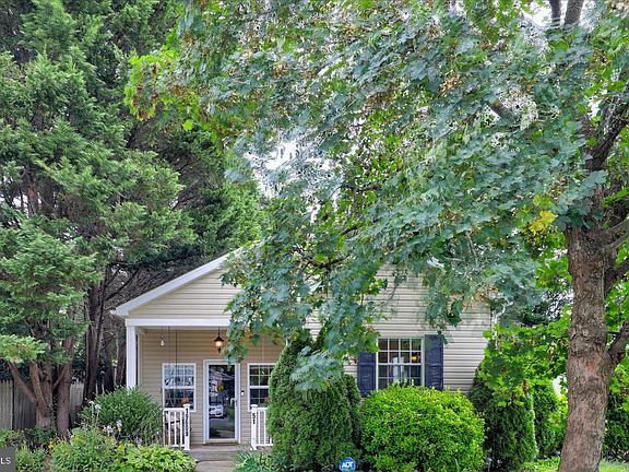 2nd image of 19609 Prince St #3190