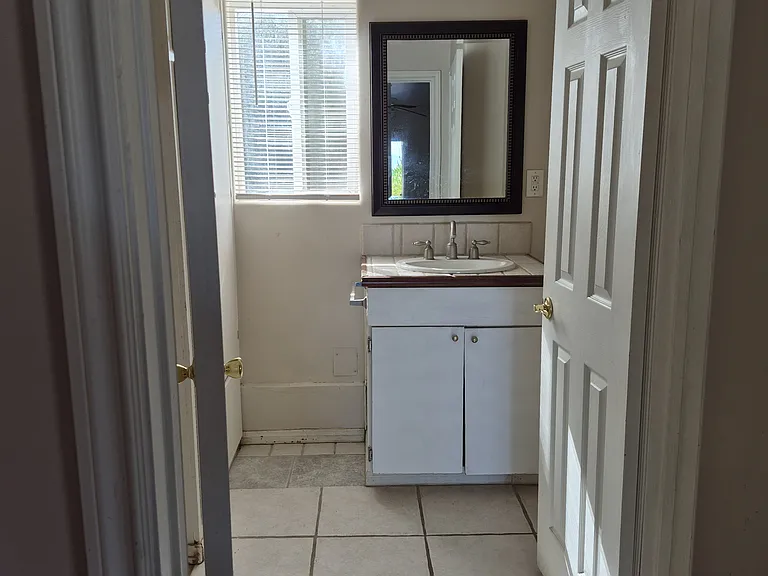 Meadow Rd — Photo 10