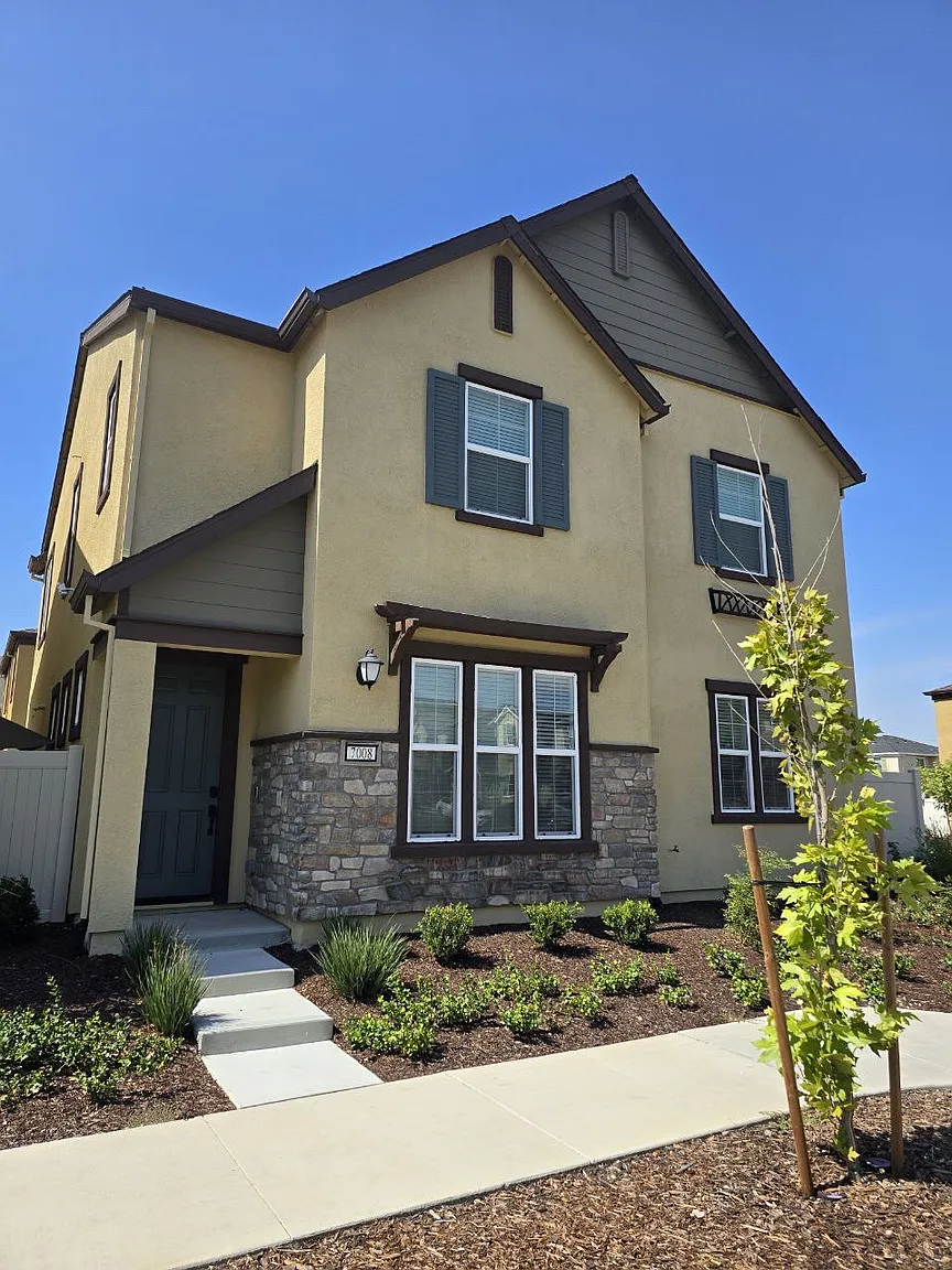 7008 Staccato Way photo 1