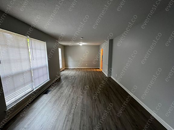 5th image of 335 Donna Dr