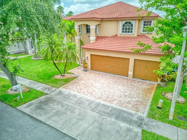 2645 SW 183rd Avenue, Miramar, FL 33029