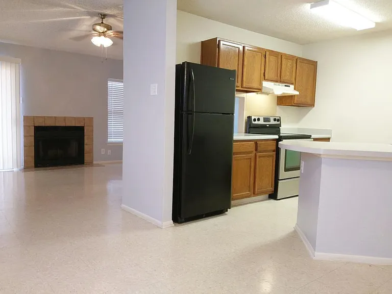 2527 Corian Glen Dr — Photo 8