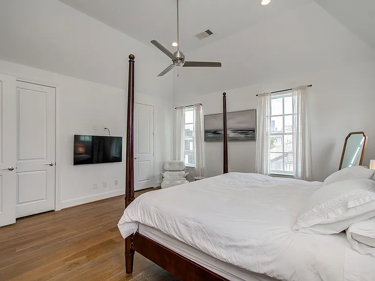 1512 Stuart St — Photo 28